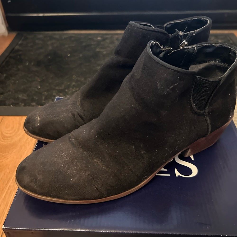 “Circus” Black Ankle Boots with Brown Sole